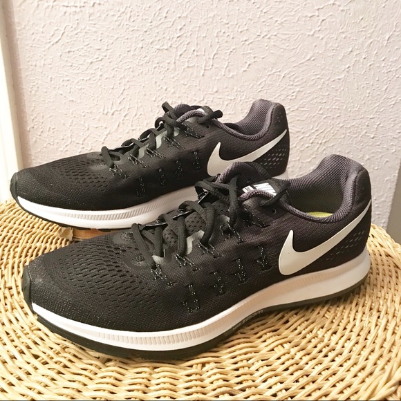Nike Air Zoom Pegasus 33 Classic Running Shoe - Picture 8 of 8
